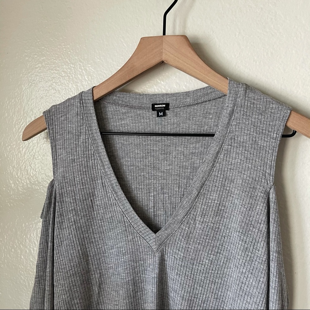 Monrow | Ribbed Cold Shoulder Top - Picture 3 of 8